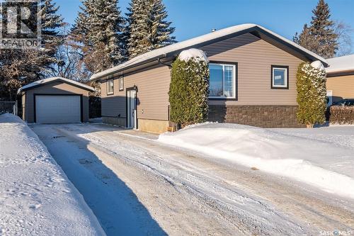 125 McIntosh DRIVE  Prince Albert, SK S6V 6H2