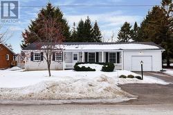 207 CHRISTOPHER STREET  Clearview (Stayner), ON L0M 1S0