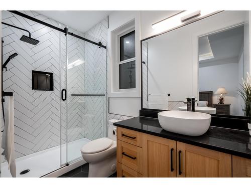 16850 106 Avenue, Surrey, BC - Indoor Photo Showing Bathroom