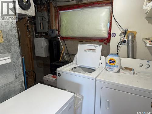 410 Miller Crescent E, Wynyard, SK - Indoor Photo Showing Laundry Room