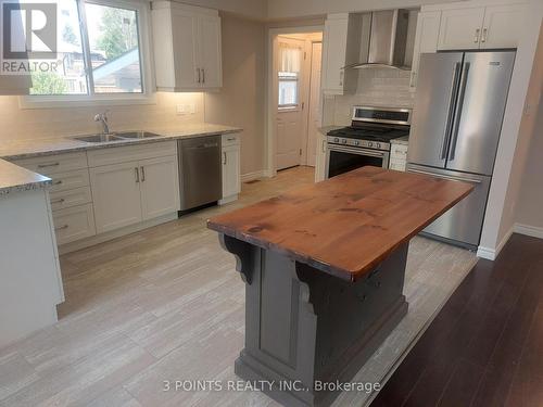 377 South Street S, Goderich (Goderich (Town)), ON - Indoor Photo Showing Kitchen With Stainless Steel Kitchen With Double Sink