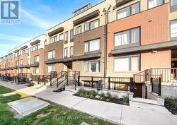 5 - 159 WILLIAM DUNCAN ROAD  Toronto, ON M3K 0B9