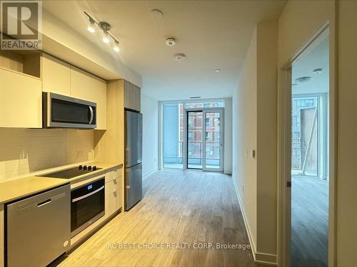 410 E - 70 Princess Street, Toronto, ON - Indoor Photo Showing Kitchen