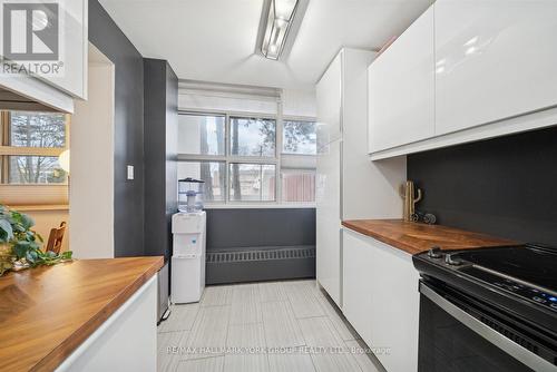 103 - 715 Don Mills Road, Toronto, ON - Indoor Photo Showing Kitchen