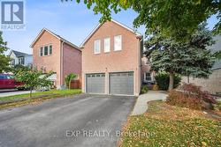 1173 BRIDLEWOOD TRAIL  Oakville, ON L6M 2L3