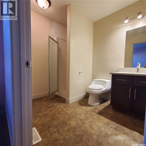 28 1703 Patrick Crescent, Saskatoon, SK - Indoor Photo Showing Bathroom