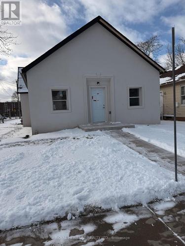 293 LOUIS AVENUE  Windsor, ON N9A 1W1