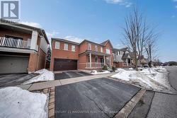 25 SEWARD CRESCENT  Ajax, ON L1Z 2C3