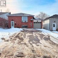 UPPER - 34 MCCONKEY PLACE  Barrie, ON L4N 6H1