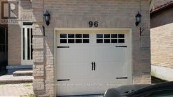96 DAIRIS CRESCENT  Markham, ON L3S 1S5
