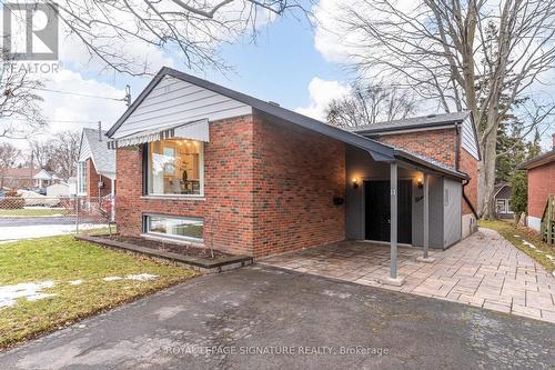 11 MACKINAC CRESCENT  Toronto, ON M1J 1P8