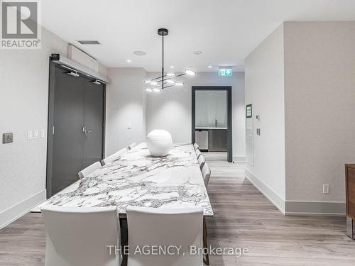 901 - 286 Main Street, Toronto, ON - Indoor