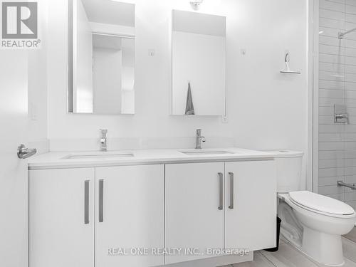 3405 - 5180 Yonge Street, Toronto, ON - Indoor Photo Showing Bathroom