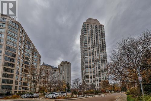 611 - 2269 Lake Shore Boulevard W, Toronto, ON - Outdoor With Facade