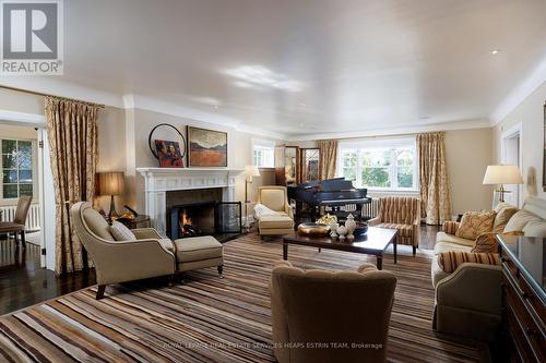 75 Queen Street, Guelph, ON - Indoor Photo Showing Living Room With Fireplace