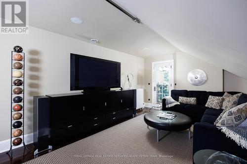 75 Queen Street, Guelph, ON - Indoor Photo Showing Living Room