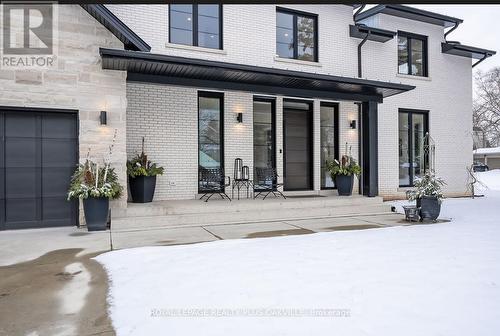 234 Walby Drive, Oakville, ON - Outdoor