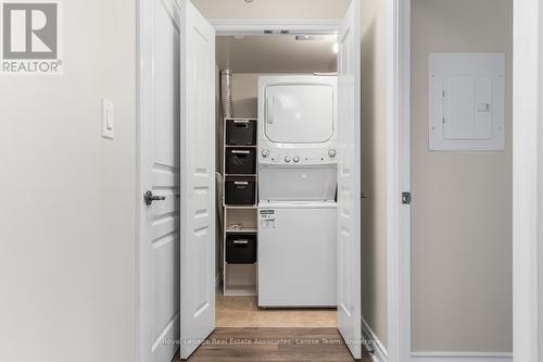 809 - 3 Marine Parade Drive, Toronto, ON - Indoor Photo Showing Laundry Room