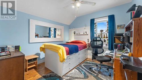 Unit A - 54 St David Street, Goderich (Goderich (Town)), ON - Indoor Photo Showing Bedroom