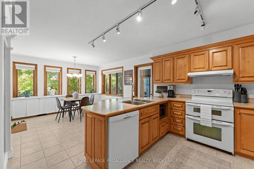 995 Auden Park Drive, Kingston (City Southwest), ON - Indoor Photo Showing Kitchen With Double Sink