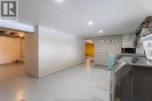 29006 Sharrow Road, Wabash, ON - Indoor Photo Showing Laundry Room