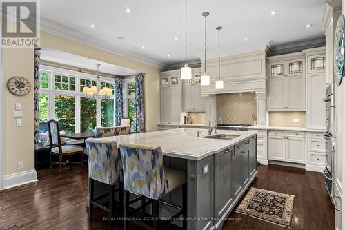 260 St Leonards Avenue, Toronto, ON - Indoor Photo Showing Kitchen With Double Sink With Upgraded Kitchen