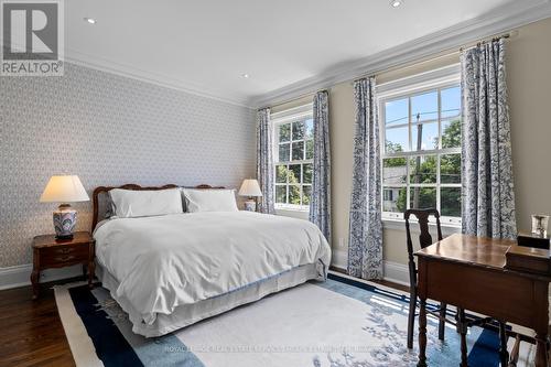 260 St Leonards Avenue, Toronto, ON - Indoor Photo Showing Bedroom