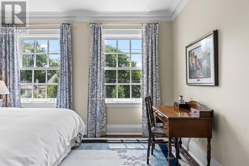 260 St Leonards Avenue, Toronto, ON - Indoor Photo Showing Bedroom