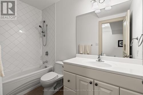 260 St Leonards Avenue, Toronto, ON - Indoor Photo Showing Bathroom