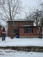 1 - 88 SPRUCE STREET  Aurora, ON L4G 1S1