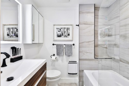 Salle de bains - 25 Ch. De L'Île-De-Mai, Boisbriand, QC - Indoor Photo Showing Bathroom