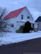 10 Kirk ST  Sackville, NB E4L 2K7