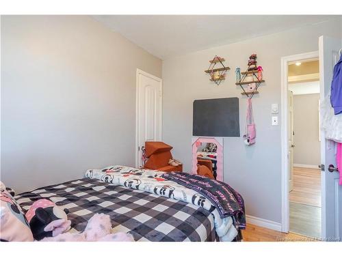 70 Emmerson St, Fredericton, NB 