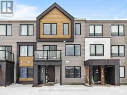 104 KYANITE LANE  Ottawa, ON K2J 7B5