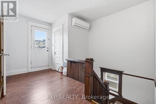 30 Regina Street N, Waterloo, ON - Indoor Photo Showing Other Room