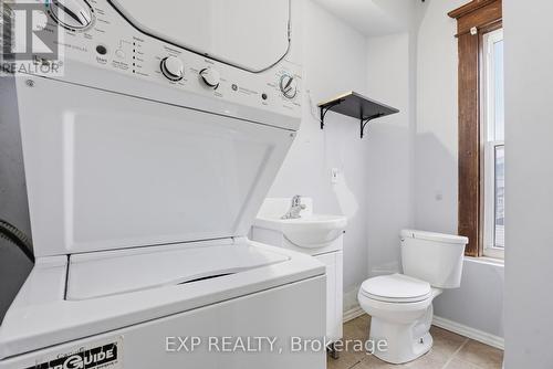 30 Regina Street N, Waterloo, ON - Indoor Photo Showing Laundry Room