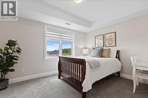 245 Grey Silo Road Unit# 302, Waterloo, ON - Indoor Photo Showing Bedroom