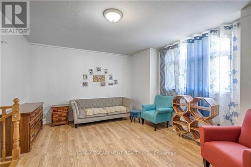 16 Jessica Street, Hamilton, ON - Indoor