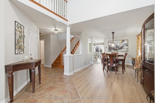 84 Duncairn Crescent, Hamilton, ON - Indoor Photo Showing Dining Room