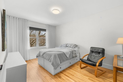 Chambre à coucher principale - 5214 Rue Parthenais, Montréal (Le Plateau-Mont-Royal), QC - Indoor Photo Showing Bedroom