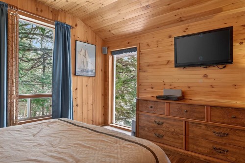 Chambre à coucher - 2116 Ch. Du Tour-Du-Lac, Lac-Simon, QC - Indoor Photo Showing Bedroom