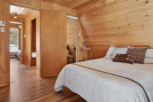 Chambre à coucher - 2116 Ch. Du Tour-Du-Lac, Lac-Simon, QC - Indoor Photo Showing Bedroom