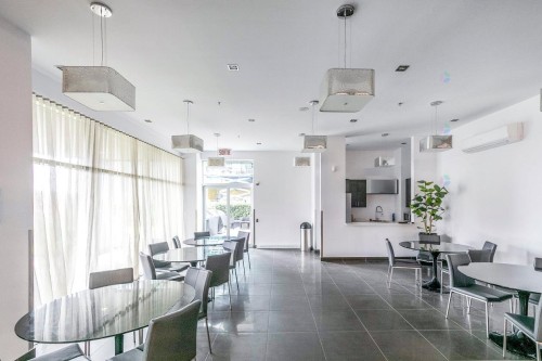 Salle communautaire - 511-1800 Boul. Angrignon, Montréal (Lasalle), QC - Indoor Photo Showing Dining Room