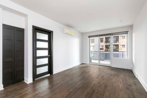 Salon - 511-1800 Boul. Angrignon, Montréal (Lasalle), QC - Indoor Photo Showing Other Room