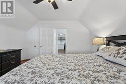 Bedroom 1 - 