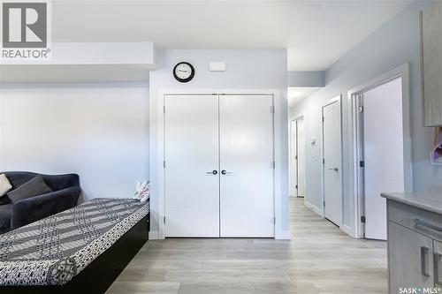 906 Bentley Manor, Saskatoon, SK - Indoor Photo Showing Bedroom