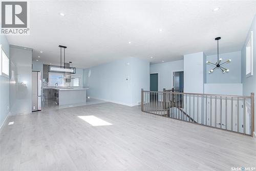 906 Bentley Manor, Saskatoon, SK - Indoor
