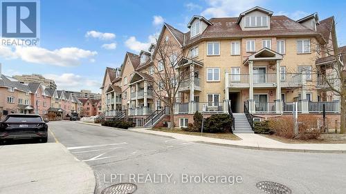 712 - 75 Weldrick Road E, Richmond Hill, ON - Outdoor With Facade