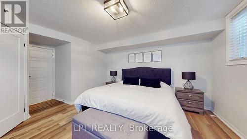712 - 75 Weldrick Road E, Richmond Hill, ON - Indoor Photo Showing Bedroom