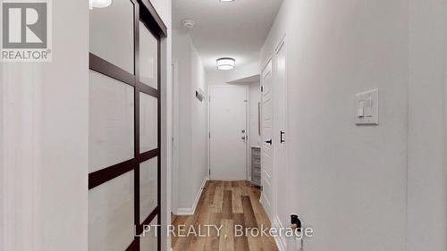 712 - 75 Weldrick Road E, Richmond Hill, ON - Indoor Photo Showing Other Room